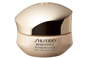 Shiseido Benefiance Wrinkle resist24 Eye ab März (61 Euro) Shiseido Benefiance Wrinkle resist24 Eye ab März (61 Euro)