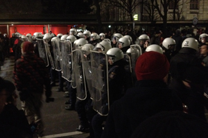 Polizeiaufgebot am Ring. Polizeiaufgebot am Ring.