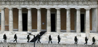 Athen muss weiter auf Europas Milliarden warten. Athen muss weiter auf Europas Milliarden warten.