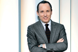 Gildo Zegna (geb. 1955) ist CEO des in Familienhand befindlichen Herrenausstatters Zegna. 2011 setzte der italienische Konzern erstmals in seiner Geschichte über eine Milliarde Euro um. Gildo Zegna (geb. 1955) ist CEO des in Familienhand befindlichen Herrenausstatters Zegna. 2011 setzte der italienische Konzern erstmals in seiner Geschichte über eine Milliarde Euro um.