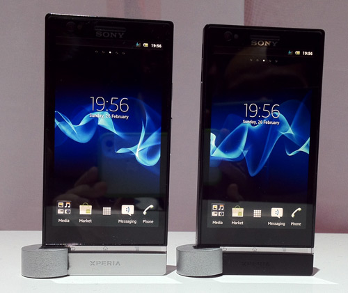 Das Xperia P kann mit einem kontrastreichen Display und einer schnellen Kamera aufwarten. 
