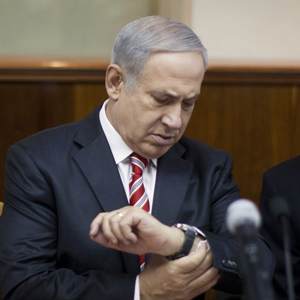 Benjamin Netanyahu:
"Ich stehe nicht mit einer Stoppuhr da." Benjamin Netanyahu:
"Ich stehe nicht mit einer Stoppuhr da."