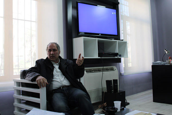 Regisseur Artan Minarolli ist derzeit Leiter des National Film Center in Tirana. Vorher arbeitete er als freier Regisseur und Direktor des albanischen Filmarchivs. 