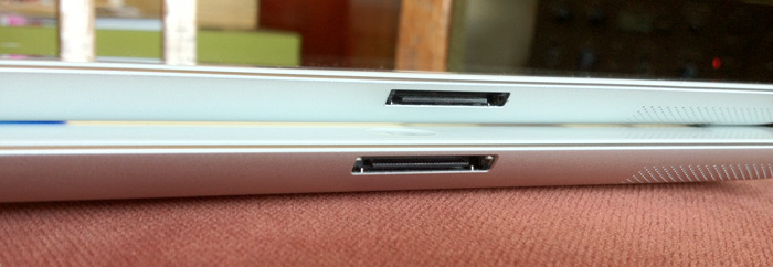 Durch einen stärkeren Akku ist das neue iPad (unten) etwas dicker als das iPad 2. 
