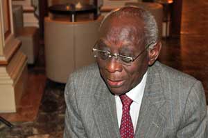 Seit der Unabhängigkeit des Senegal 1960 hat es keinen einzigen gewaltsamen Umsturz gegeben. Seit der Unabhängigkeit des Senegal 1960 hat es keinen einzigen gewaltsamen Umsturz gegeben.
