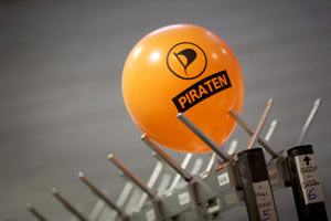 Das muss man erst einmal schaffen: Piraten. Das muss man erst einmal schaffen: Piraten.