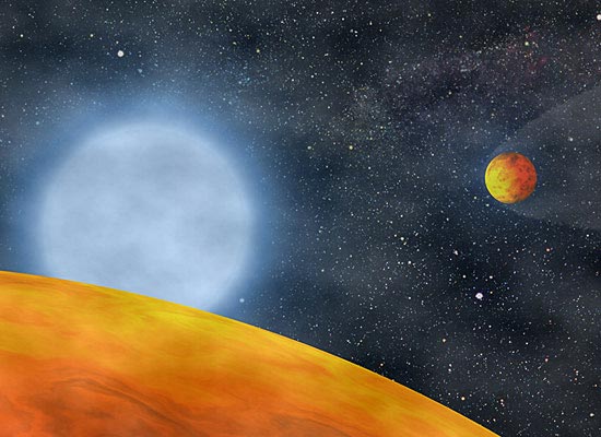 Die beiden kleinen Planeten könnten ursprünglich aus einem großen Gasriesen hervorgegangen sein, der von seinem Muttergestirn zerrissen worden ist.