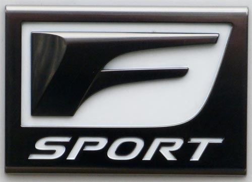 Wenn beim CT 200h an der Flanke ein Emblem mit F Sport haftet, hat man es sozusagen mit dem wilden Hund unter den CTs zu tun. 
