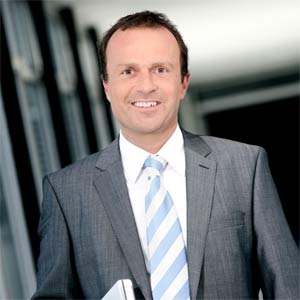 Der Redakteursrat des ORF kritisiert die Bestellung von Thomas Prantner zum Leiter der Hauptabteilung Online und neue Medien und Stellvertreter von Technik-Direktor Michael Götzhaber. Der Redakteursrat des ORF kritisiert die Bestellung von Thomas Prantner zum Leiter der Hauptabteilung Online und neue Medien und Stellvertreter von Technik-Direktor Michael Götzhaber.