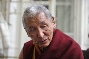 Tsewang Nyima: Wollen keine Trennung von China, sondern Autonomie. Tsewang Nyima: Wollen keine Trennung von China, sondern Autonomie.