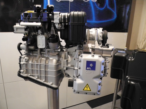 AVL bringt eine multifunktionale 
Hybrid-Einheit namens e-Fusion, ...