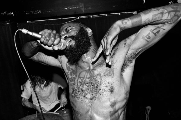Rapper Stefan Burnett und Hella-Drummer Zach Hill geben dem US-Hip-Hop alte Radikalität wieder. 