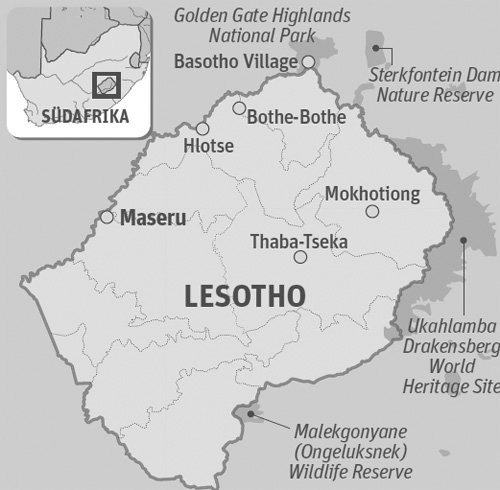 Zu erreichen ist Lesotho mit dem Mietwagen von Bloemfontein oder Johannesburg aus. Das Touristenvisum ist an der Grenze erhältlich. Im Süden des Landes benötigt man einen Geländewagen mit Vierradantrieb.
Info
 Lesotho Tourism Development Corporation