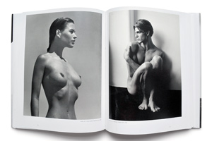 Der in Los Angeles geborene Herb Ritts hatte den Lifestyle Kalifoniens verinnerlicht und schuf unverwechselbare Ikonen. Der in Los Angeles geborene Herb Ritts hatte den Lifestyle Kalifoniens verinnerlicht und schuf unverwechselbare Ikonen.