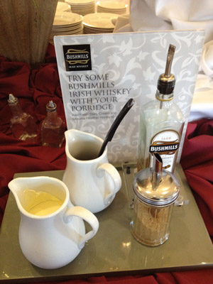 Try some Bushmills Irish Whiskey with your Porridge - lustiges Völkchen, diese Iren, scheint mir. Try some Bushmills Irish Whiskey with your Porridge - lustiges Völkchen, diese Iren, scheint mir.