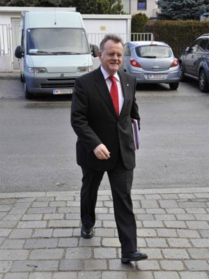 Hans Niessl ist viel unterwegs in letzter Zeit. Hans Niessl ist viel unterwegs in letzter Zeit.