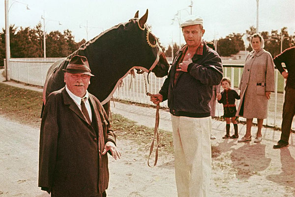 Im Rahmen des Oberhausen-Rückblicks "Die Provokation der Wirklichkeit" im Filmmuseum: "Maßnahmen gegen Fanatiker",&nbsp; 1968 inszeniert von Werner Herzog.
&nbsp;
