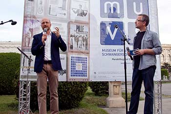 Christian Fiala berichtete über die Entstehungsgeschichte des Museums. Im Ausland hoch angesehen, kämpft das Museum in Österreich immer noch um (finanzielle) Anerkennung. Christian Fiala berichtete über die Entstehungsgeschichte des Museums. Im Ausland hoch angesehen, kämpft das Museum in Österreich immer noch um (finanzielle) Anerkennung.
