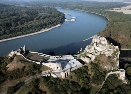 Burg Devin am Zusammenfluss March/Donau. Burg Devin am Zusammenfluss March/Donau.