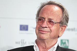 Richard Kriesche: "Anything doesn't go anymore". Richard Kriesche: "Anything doesn't go anymore".