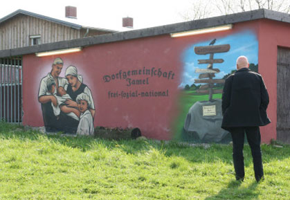 ... trotz "Dorfbehübschung". ... trotz "Dorfbehübschung".