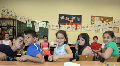 In der 1A der Volksschule Brüßlgasse wird multilingual unterrichtet. In der 1A der Volksschule Brüßlgasse wird multilingual unterrichtet.