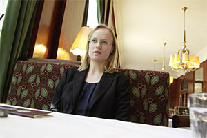 "In Österreich gibt es praktisch nur mehr für Professoren permanente
Stellen": Iva Brezinová. "In Österreich gibt es praktisch nur mehr für Professoren permanente
Stellen": Iva Brezinová.