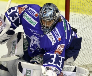 Dominant im Grunddurchgang, wackelig in den Play-Offs: Robert Kristan, slowenischer Schlussmann von Medveščak Zagreb. Dominant im Grunddurchgang, wackelig in den Play-Offs: Robert Kristan, slowenischer Schlussmann von Medveščak Zagreb.