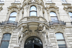 Das Zentrum wird in das sanierte Ringstraßenpalais Sturany einziehen, das von Saudi-Arabien erworben wurde.