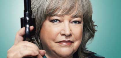 Vorsicht, mit ihr ist nicht zu spaßen: Kathy Bates als zynische Anwältin in "Harry's Law". Vorsicht, mit ihr ist nicht zu spaßen: Kathy Bates als zynische Anwältin in "Harry's Law".