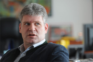 "Wir haben uns hochgearbeitet", sagt Josef Leitner - laut Umfrage auf 29 Prozent (2008: 25,5 Prozent). Die ÖVP hat andere Zahlen. "Wir haben uns hochgearbeitet", sagt Josef Leitner - laut Umfrage auf 29 Prozent (2008: 25,5 Prozent). Die ÖVP hat andere Zahlen.