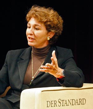 Anne-Marie Slaughter bei einer "Debating Europe"-Veranstaltung 2008 in Wien. Anne-Marie Slaughter bei einer "Debating Europe"-Veranstaltung 2008 in Wien.