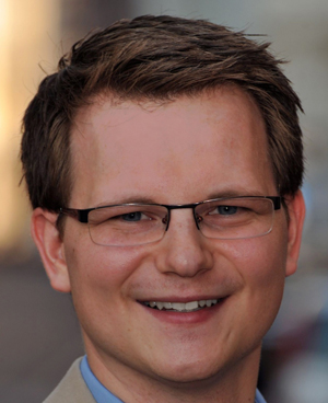 Fabian Greilers neue Aufgabengebiete reichen von Neuen Medien bis hin zur klassischen Medienarbeit wie Konzeptfindung, Beratung und Verfassen von Presseaussendungen. Fabian Greilers neue Aufgabengebiete reichen von Neuen Medien bis hin zur klassischen Medienarbeit wie Konzeptfindung, Beratung und Verfassen von Presseaussendungen.