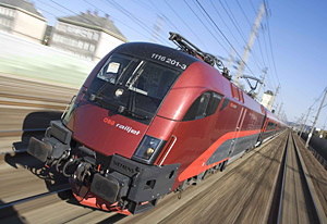 Laut Erhebungen des Verkehrsclub Österreich (VCÖ) belegt Österreich beim Bahnfahren europaweit den dritten Platz. Laut Erhebungen des Verkehrsclub Österreich (VCÖ) belegt Österreich beim Bahnfahren europaweit den dritten Platz. 