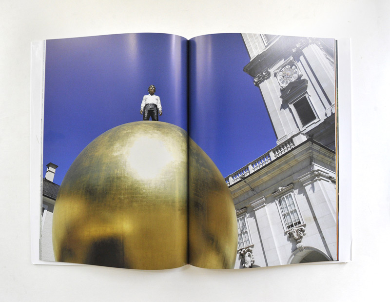 Salzburg Foundation, "Kunstprojekt Salzburg. Moderne Kunst auf alten 
Plätzen". € 29,90 / 72 Seiten, Brandstätter Verlag, Wien/Salzburg 2012 