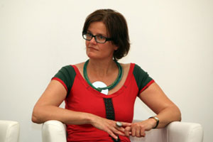 Der ehemalige Firmenpartner bekam fünf Aufträge vom Ministerium, in dem sie an zentraler Stelle arbeitete: Petra Draxl sieht daran nichts Verfängliches. 