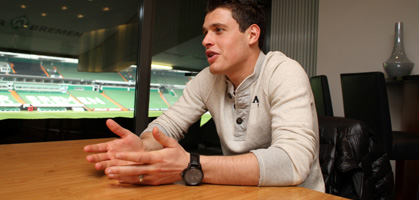 Zlatko Junuzovic im Weser-Stadion: "In Deutschland wird ein intensiverer, schnellerer Fußball gespielt als in Österreich." Zlatko Junuzovic im Weser-Stadion: "In Deutschland wird ein intensiverer, schnellerer Fußball gespielt als in Österreich."