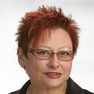 Elisabeth Jäger hat 2002 die Adipositas Selbsthilfegruppe Österreich gegründet und setzt sich seither für die Rechte von schwerst Übergewichtigen ein. Elisabeth Jäger hat 2002 die Adipositas Selbsthilfegruppe Österreich gegründet und setzt sich seither für die Rechte von schwerst Übergewichtigen ein.