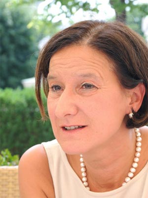 "Was finden Sie daran schlimm? Wir bitten auch in anderen Bereichen Menschen vor den Vorhang."