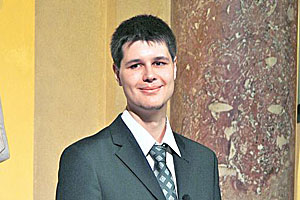 Christopher Frei: Theoretiker mit Hang zur Topliga. Christopher Frei: Theoretiker mit Hang zur Topliga.