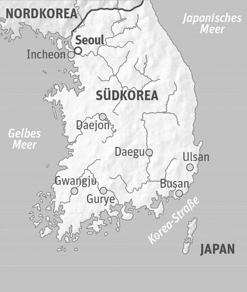 Anreise &amp; Unterkunft
Nach Seoul mit Korean Air ab Wien oder mit Asiana Airlines ab Frankfurt. Mit dem Hochgeschwindigkeitszug KTX nach Gurye, weiter mit Bus und zu Fuß. Die Wohnkosten im Hwaeomsa-Tempel liegen bei etwa 25 Euro pro Tag. Überblick über alle Tempel in Südkorea: Templestay Information Center in Seoul.
Weitere Infos: Koreanische Zentrale für Tourismus in Frankfurt