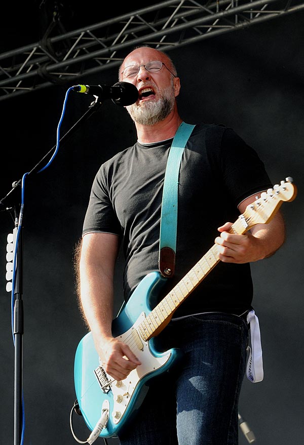 Mehr Energie war am Donnerstag beim Frequency-Festival nicht zu erleben. Bob Mould spielt sich vor beschämend wenig Publikum durch das Sugar-Album "Copper Blue". 
