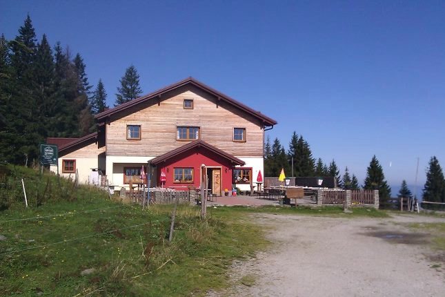Die Kampsteiner Schwaig-Hütte.