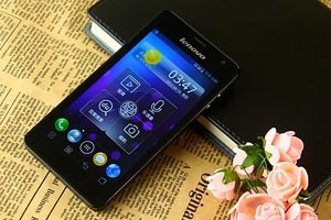 Lenovo nimmt den Phablet-Markt mit flottem Vierzöller ins Visier.