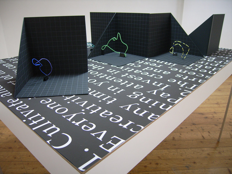 Kathi Hofer beschäftigt sich im weitesten Sinn mit den 
Produktionsbedingungen von Kunst: "Motion Studies (Artistic Practice)", 
2012. 