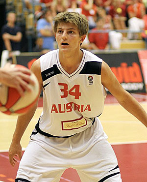 Guard Moritz Lanegger legte sein kräftiges Herz aufs Parkett, musste aber die Klasse Kroatiens anerkennen. Guard Moritz Lanegger legte sein kräftiges Herz aufs Parkett, musste aber die Klasse Kroatiens anerkennen.