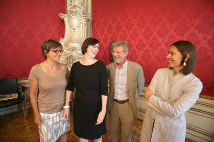 Gerlinde Hinterleitner, Anita Zielina, Oscar Bronner, Alexandra Föderl-Schmid (v. li.). Gerlinde Hinterleitner, Anita Zielina, Oscar Bronner, Alexandra Föderl-Schmid (v. li.).