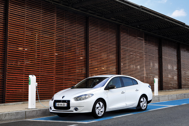 Der Fluence ist ein Beispiel aus dem Angebot an Elektroautos von Renault.