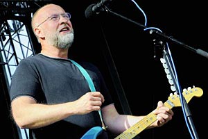 Bob Mould: Nach einem Bad im Zaubertrank ist alles wieder gut. Bob Mould: Nach einem Bad im Zaubertrank ist alles wieder gut.