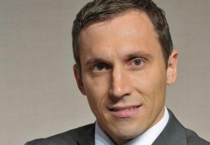 Philipp Marxgut studierte Jus und Politikwissenschaften an der 
Universität Innsbruck und am Institut d'études politiques de Paris. Er 
ist seit 2007 Wissenschaftsattaché in den USA und in Kanada und leitet 
in Washington das Office of Science and Technology (OST). 